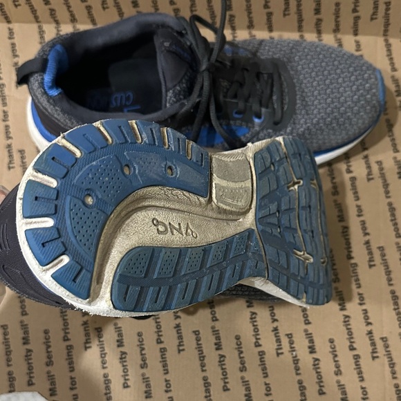 Brooks Transmit 3 Men’s Running Shoes - Picture 4 of 5